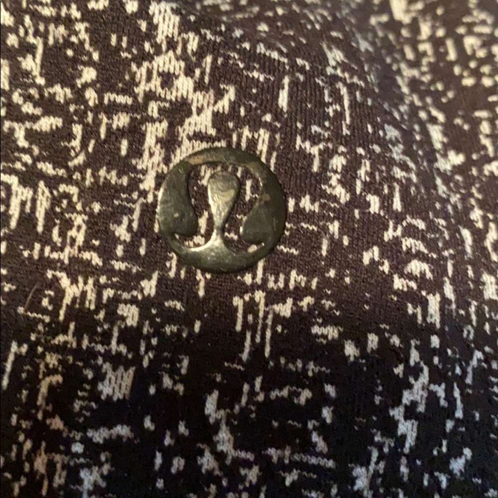 Lululemon black white joggers
